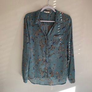 Le Lis Long Sleeve Teal Button Down Print Blouse